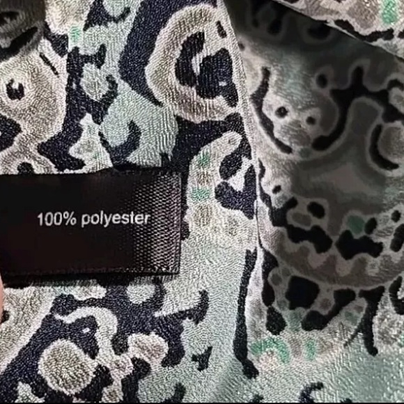 The Limited Paisley Lightweight Tunic - Picture 7 of 10